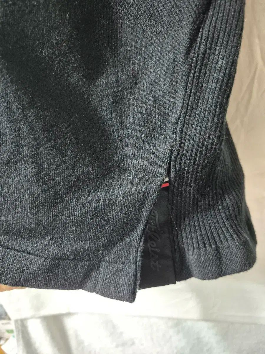 XS