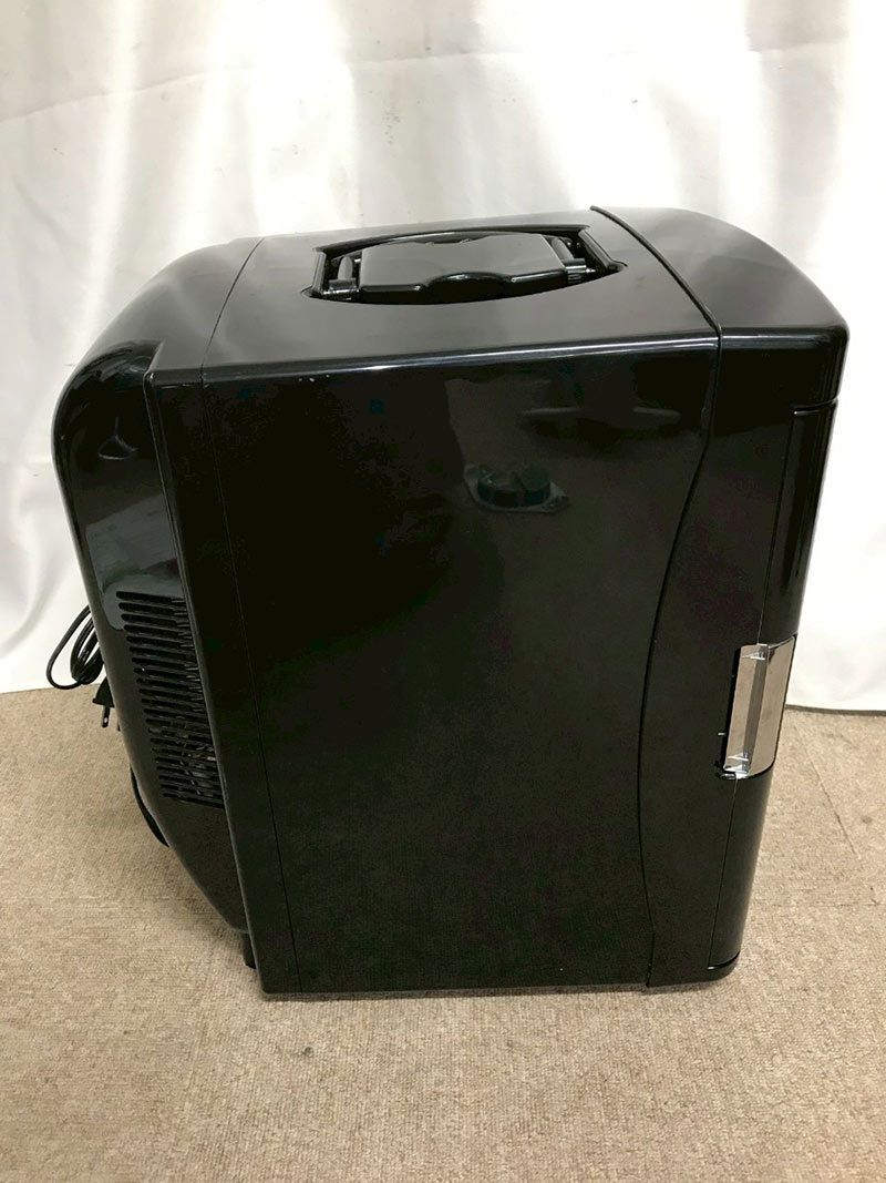 北見市発】ベルソス VERSOS 25L冷温庫 VS-404WH/BK 25L 黒