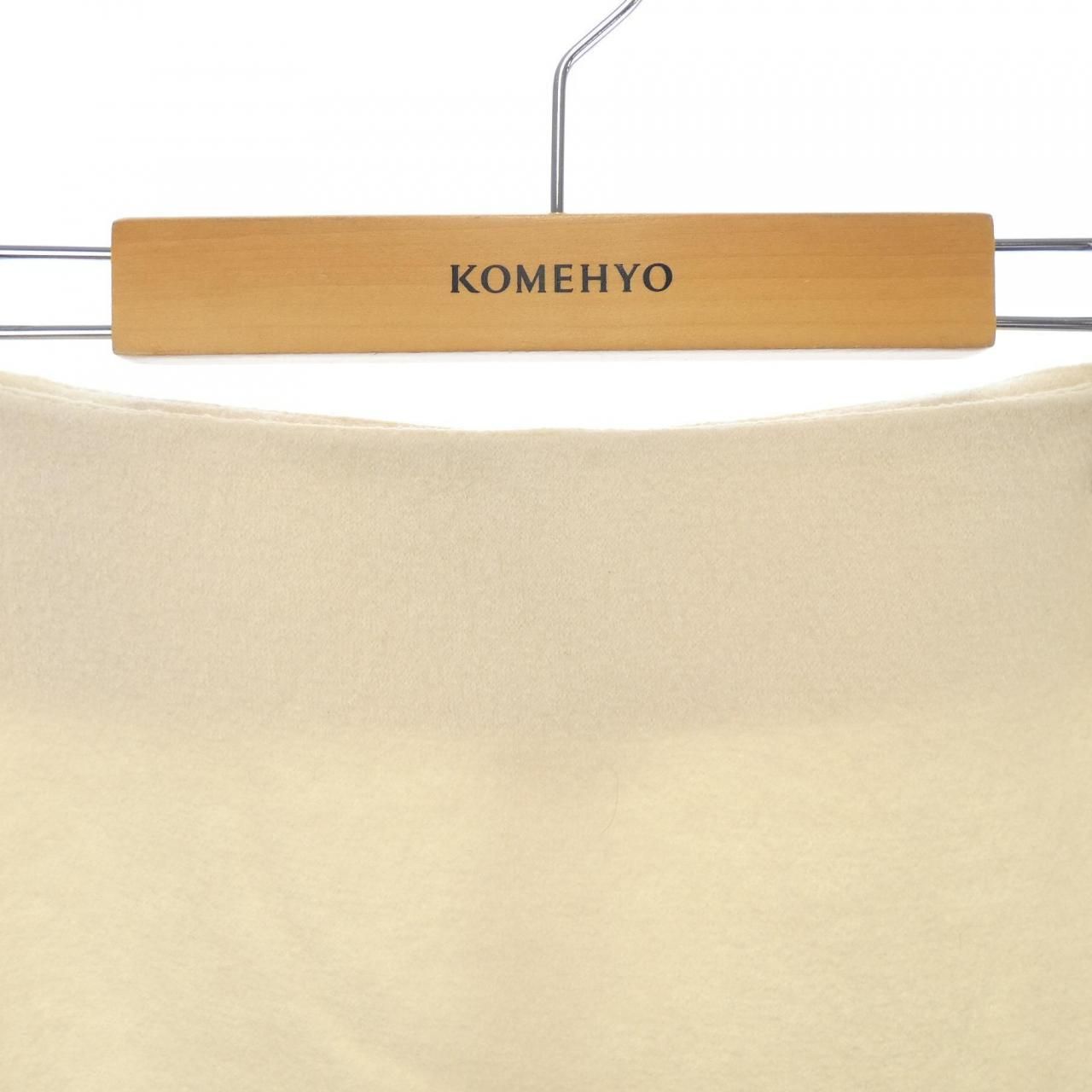 情熱的な エルマンノシュエルビーノ ERMANNO SCERVINO スカート 明日15時半まで