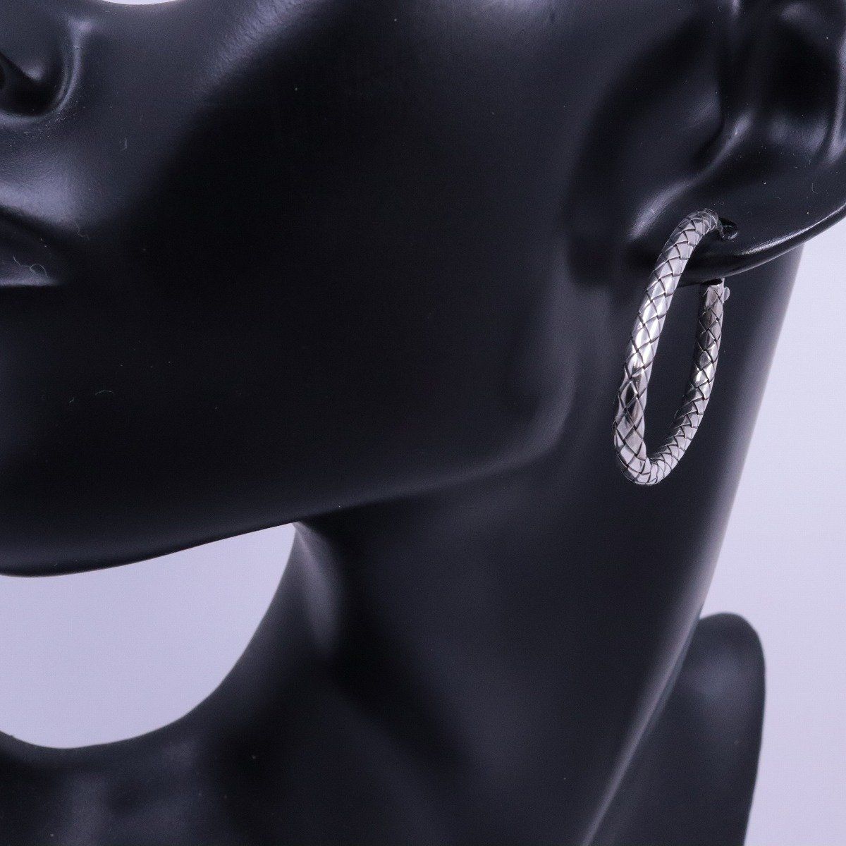 Bottega Veneta ボッテガヴェネタ イントレチャート フープ