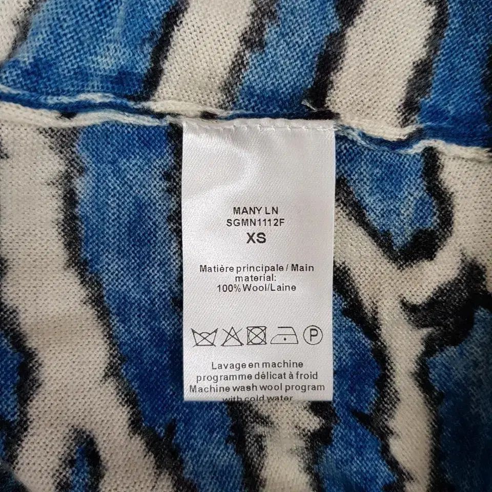 XS