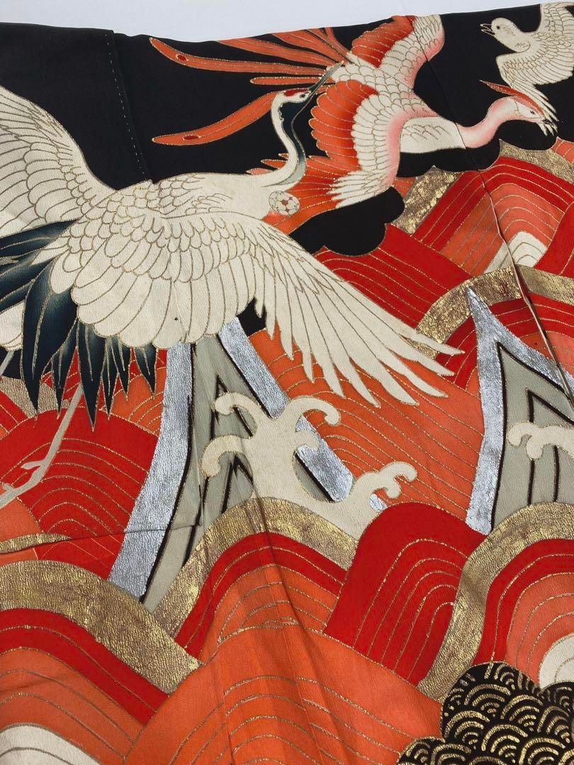 アンティーク 振袖 金駒 金彩 銀彩 孔雀 正絹 身丈170cm 紋付 アンティーク 振袖 金駒 金彩 銀彩 孔雀 正絹 身丈170cm 紋付 - メルカリ