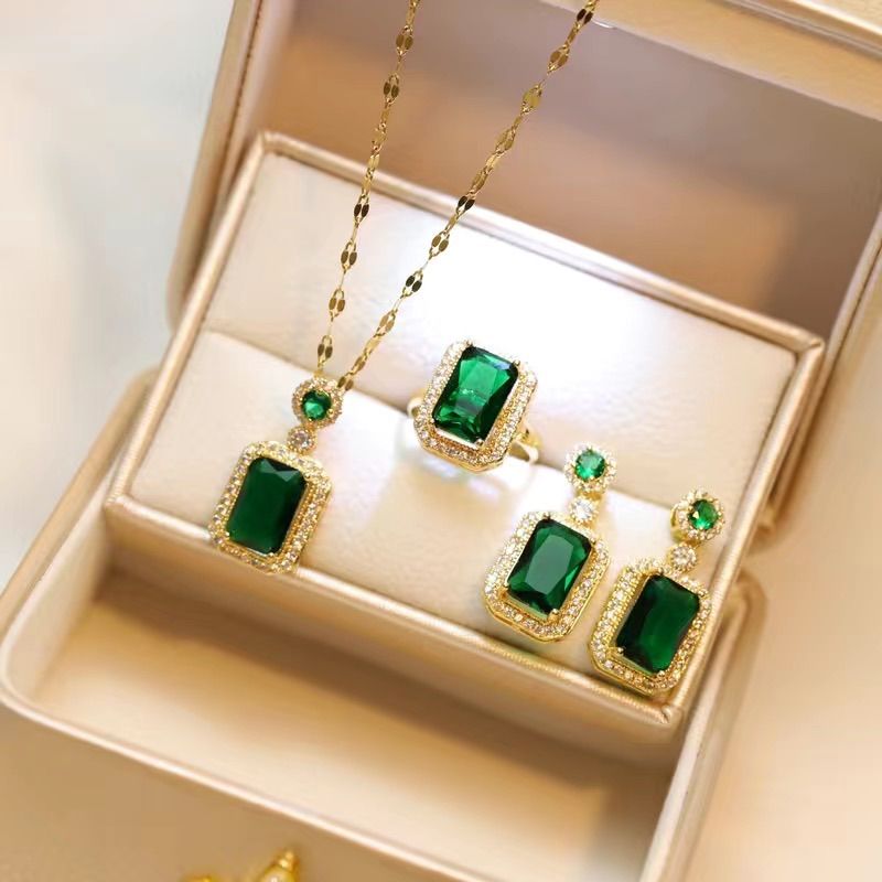 エメラルド ジルコン ダイヤモンド ピアス ネックレス リング エメラルド ジルコン ダイヤモンド ピアス ネックレス リング