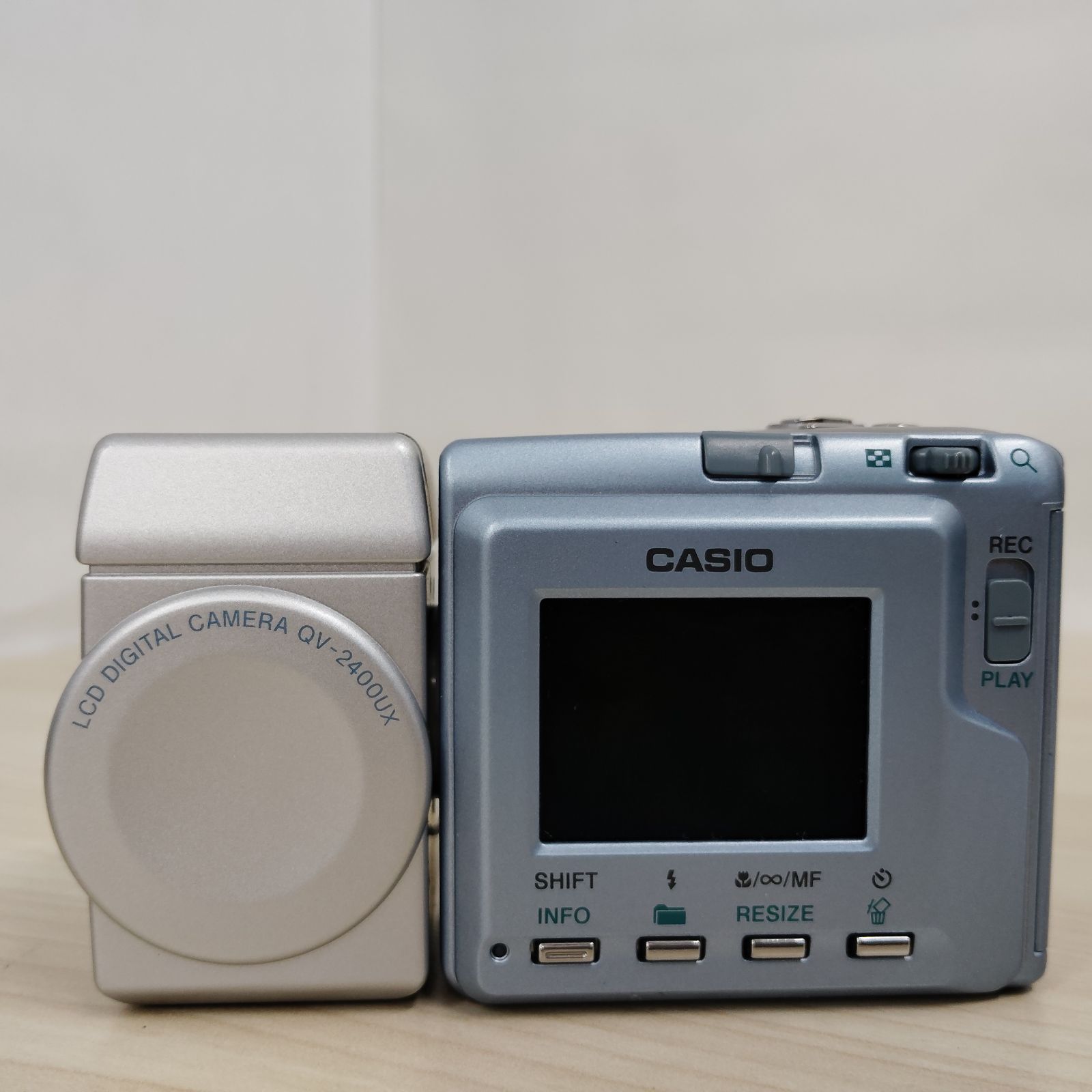 00291】 CASIO QV-2400UX デジカメ 【公式通販】