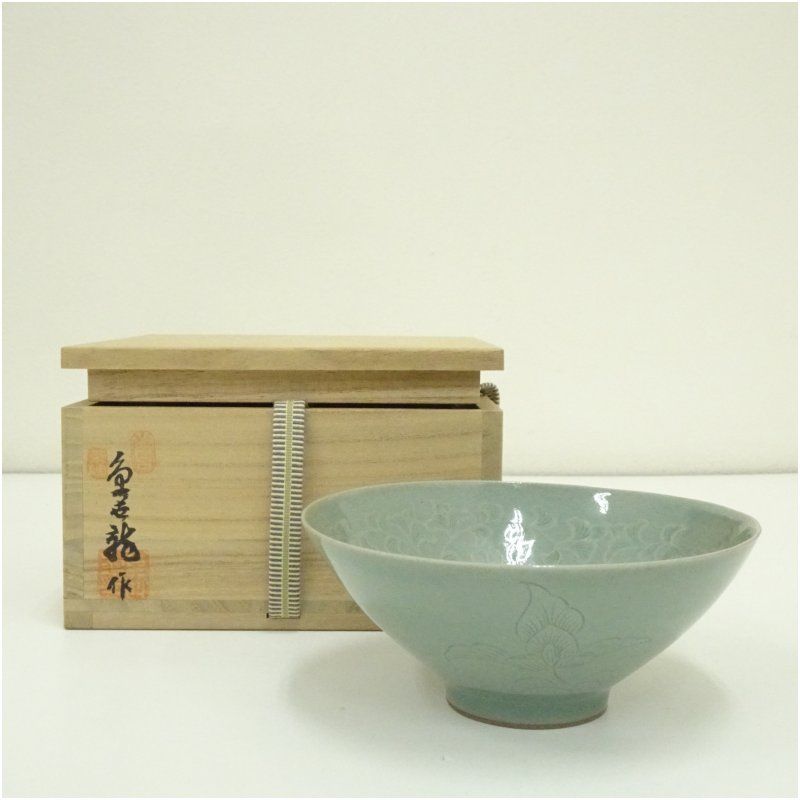 Ｔ９７７　茶碗　『高麗青磁茶碗』『青珍　梁命煥 作』　共箱　抹茶碗　茶道具 T977 茶碗 『高麗青磁茶碗』『青珍 梁命煥 作』 共箱 抹茶碗