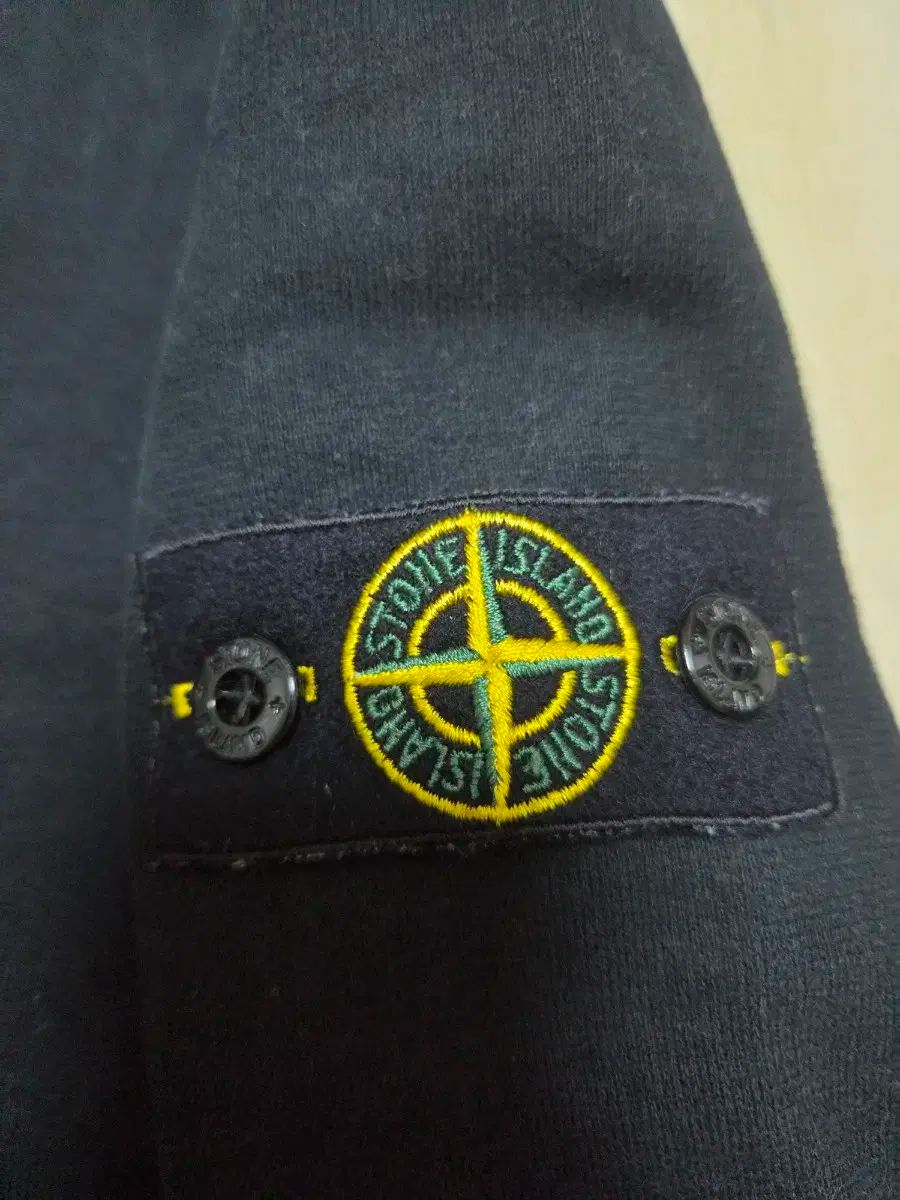 12 Y ストーンアイランドジュニア 裏起毛 スウェットシャツ