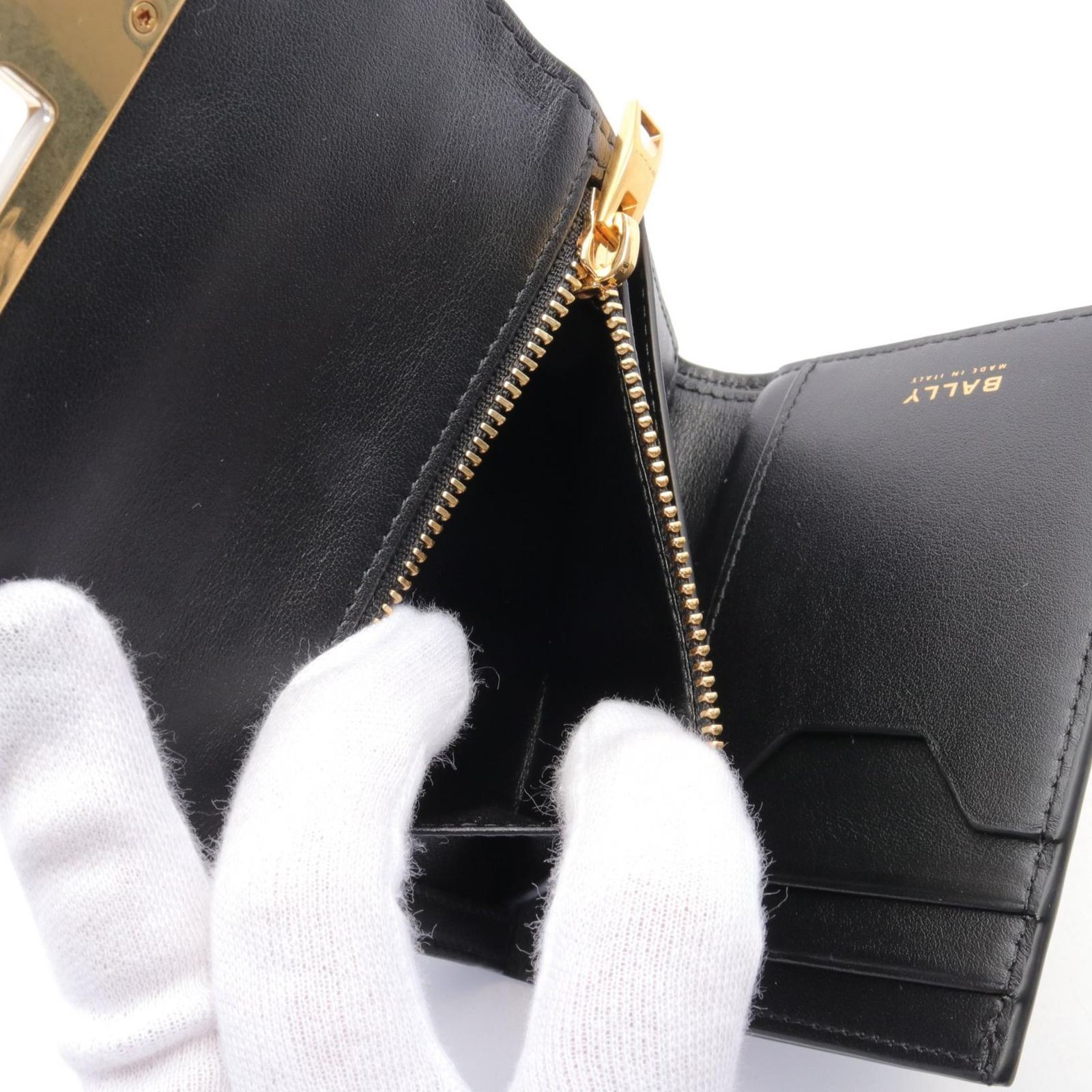 BALLY TILT COMPACT 三つ折り財布 型押しレザー BALLY TILT COMPACT 三つ折り財布 型押しレザー
