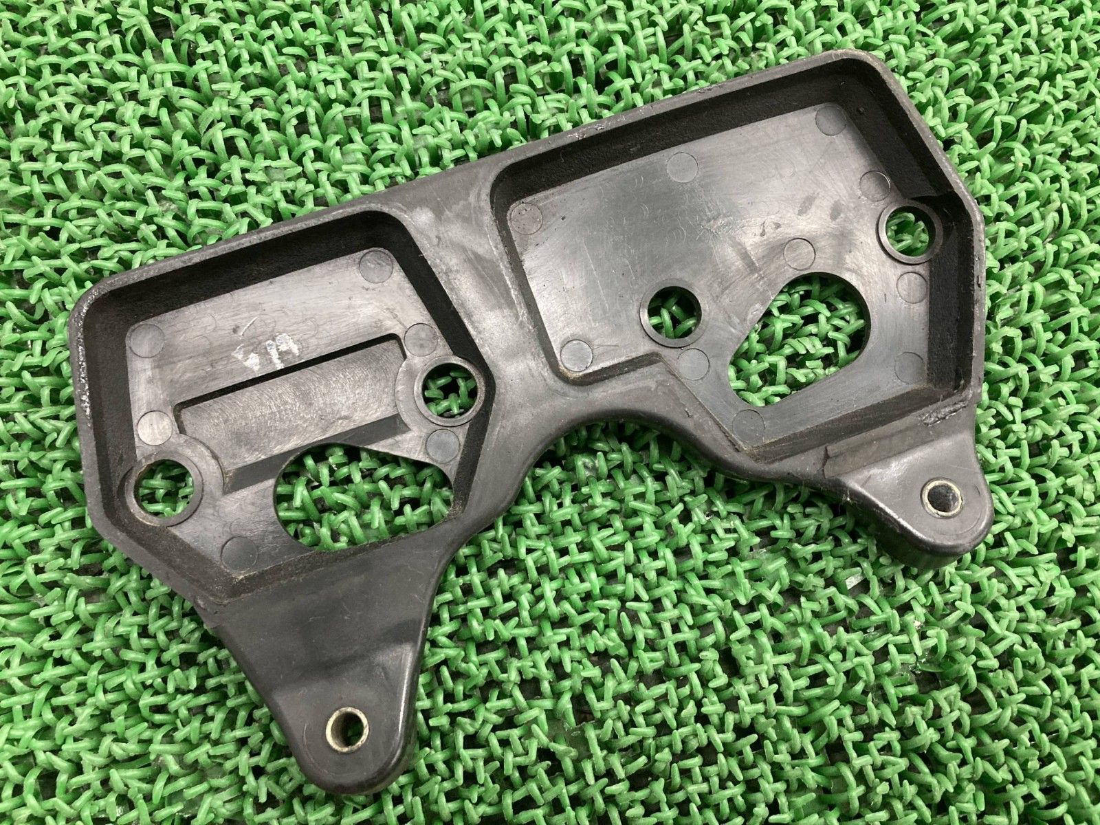 超希少・廃盤】スワロフスキー ハローキティ ピンクリボン 置物 2011年限定