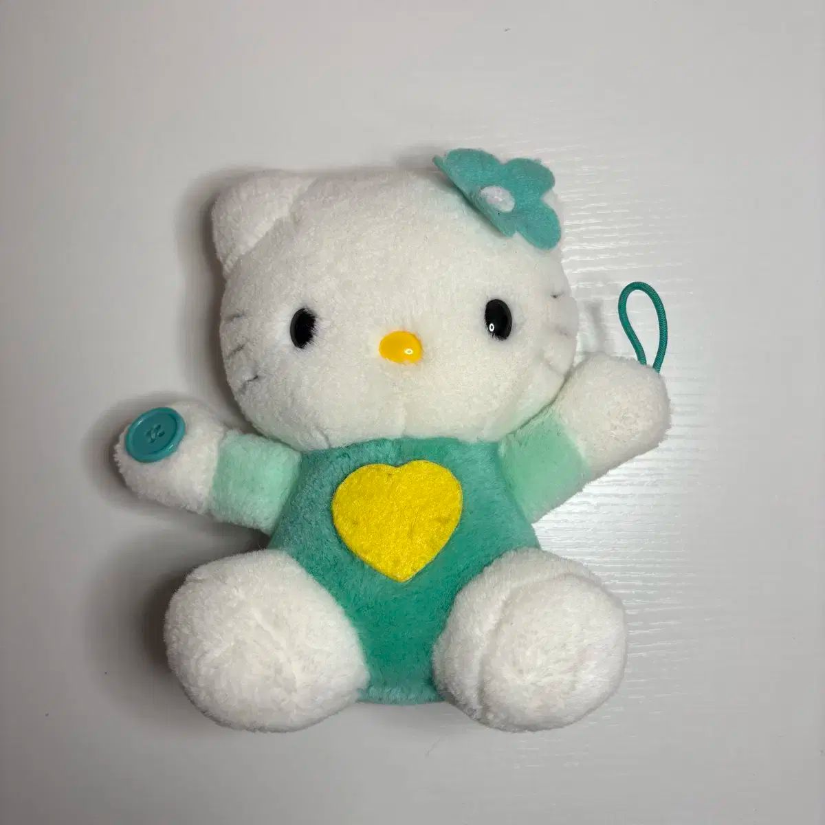 ハローキティ クラシック ぬいぐるみ 70s プラッシュドール | ビーン