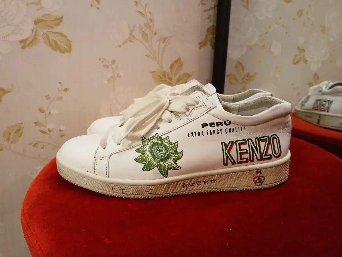 466 KENZO(ケンゾー) 米 百 テニス ロー 塔 スニーカーズ 白 40