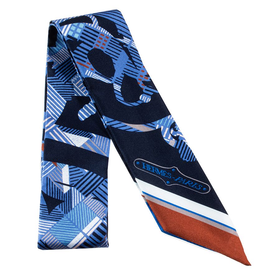 【希少！早い者勝ち！】HERMES エルメス　ツイリー カヴァルカドゥール 黒 HERMES（エルメス） シルクスカーフ ツイリー カヴァルカドゥール