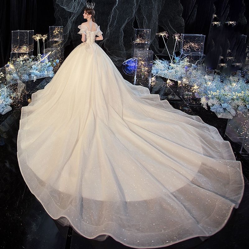 一字肩 ロングトレーン