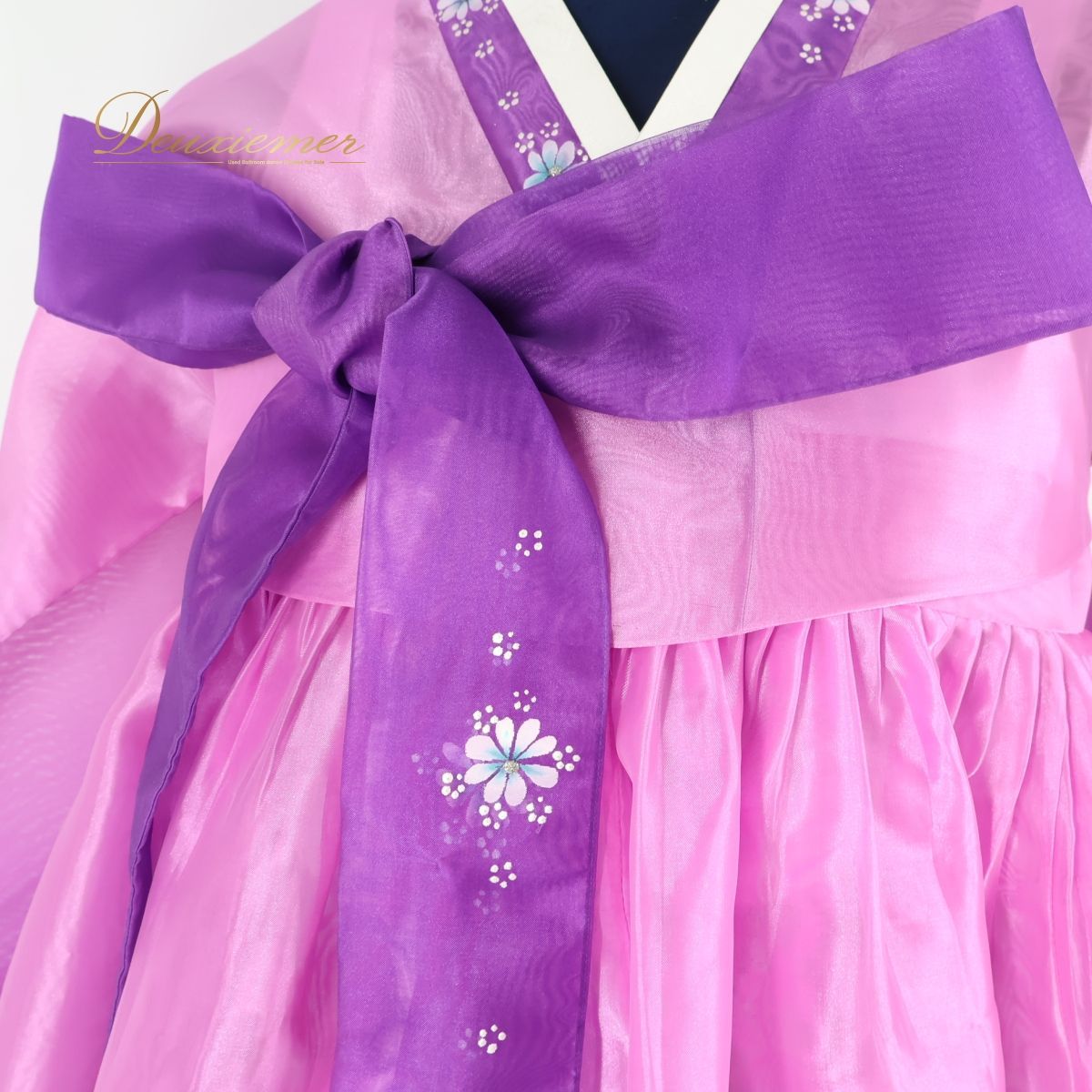 ピンク 花の刺繍 伝統的な韓服 韓服 宮廷風 2色 チマチョゴリ 刺繍 韓流ワンピース 古代 朝鮮服