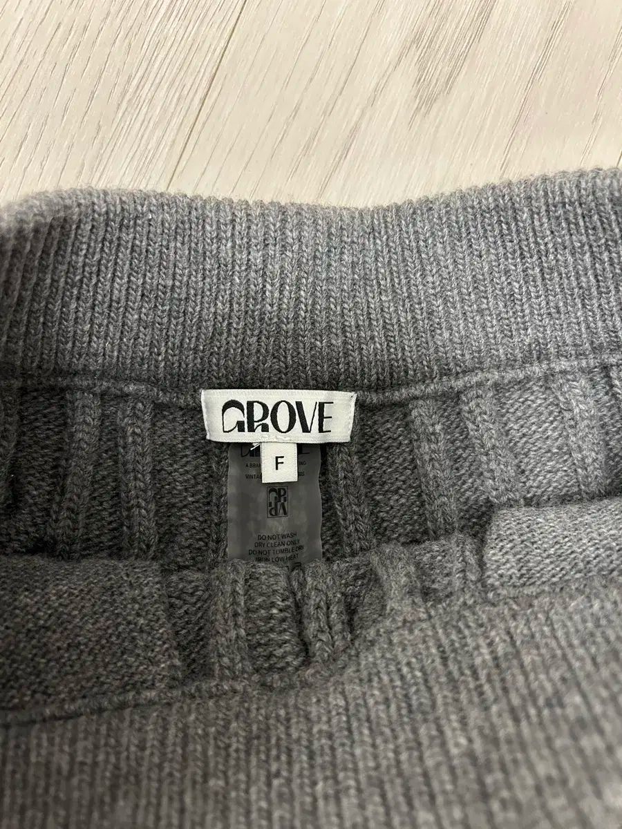 1 会議用 GROVE Grove グローブ ニット パンツ 販売しています Jung Won Cha 着用 製品 DECORATOM_COM_BR