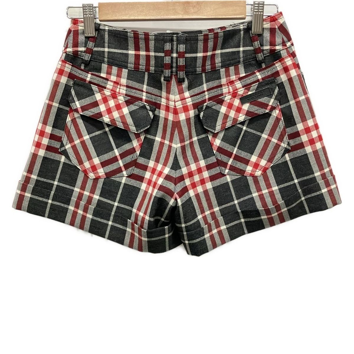 Burberry Blue Label バーバリーブルーレーベル ショートパンツ サイズ36 S レディース - 黒×レッド×アイボリー チェック柄