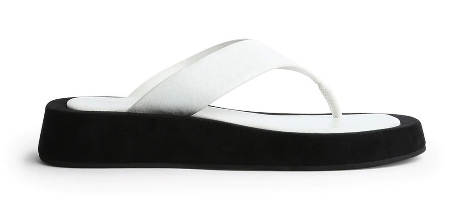 【日本未入荷】トニービアンコ ３.5cm 厚底 Platform サンダル 日本未入荷】トニービアンコ 3.5cm 厚底 Platform サンダル