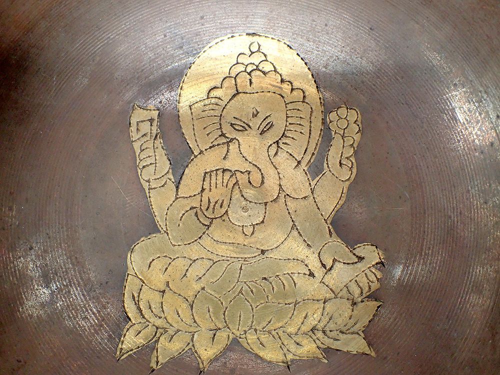 【風水】シンキングボール (670g) 風水】シンキングボール (670g) - メルカリ