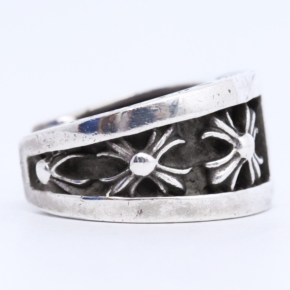 CHROME HEARTS ナローVバンド CHX イヤリング シルバー