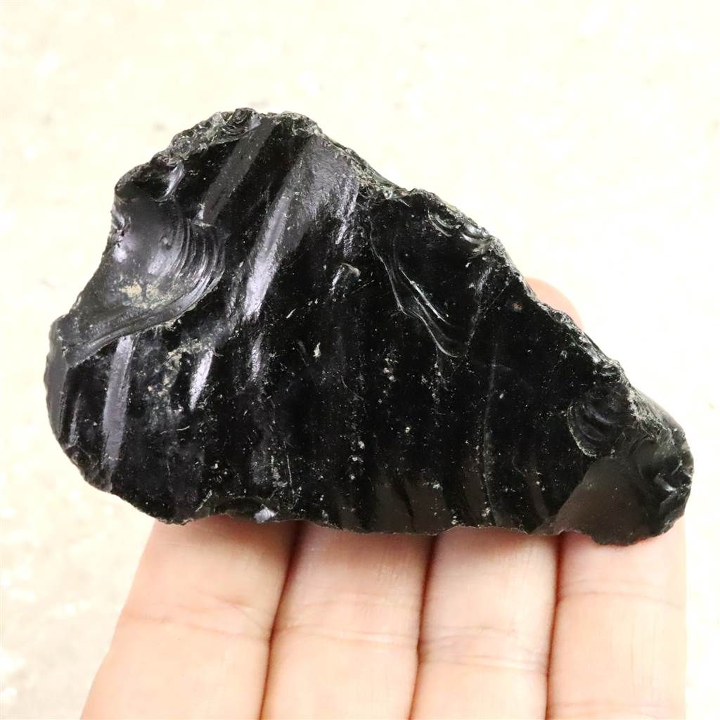 ２つ合わせて17,800円で良ければご購入下さい◾️黒曜石　隠岐の島産 2つ合わせて17,800円で良ければご購入下さい◾️黒曜石 隠岐の