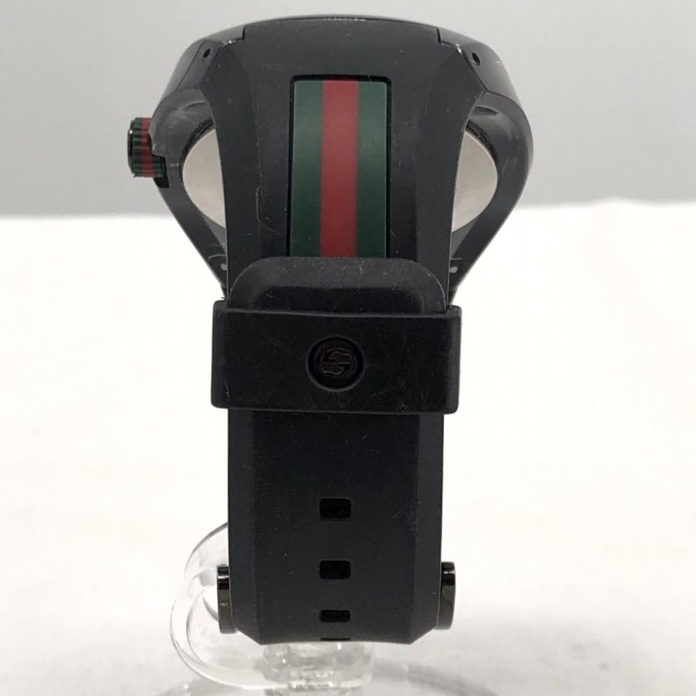 [極美品] GUCCI ブラックラバーベルト 時計　137.1 中古】GUCCI SYNC 137.1 ラバーベルト ブラック クォーツ グッチ