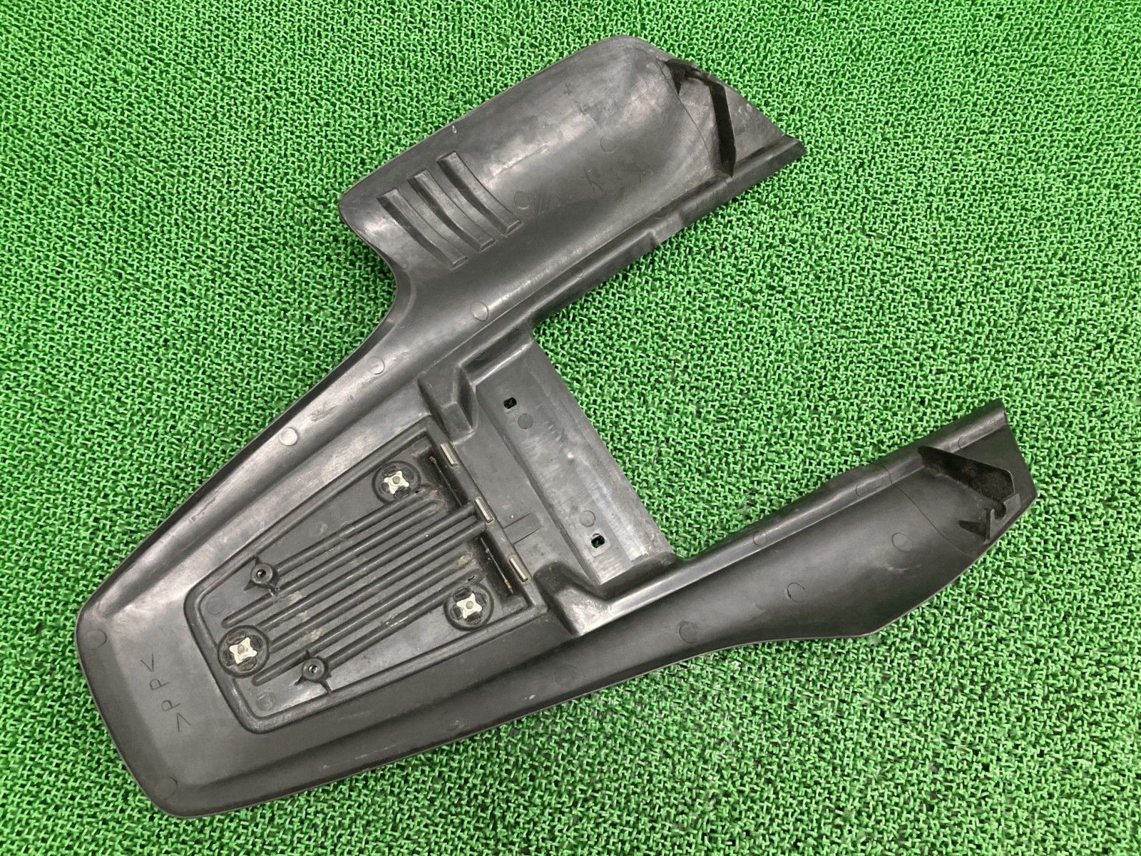 TW200 DG07 純正テールカウル ヤマハ発動機 TW200 テールカウル 黒 ヤマハ 純正 中古 バイク