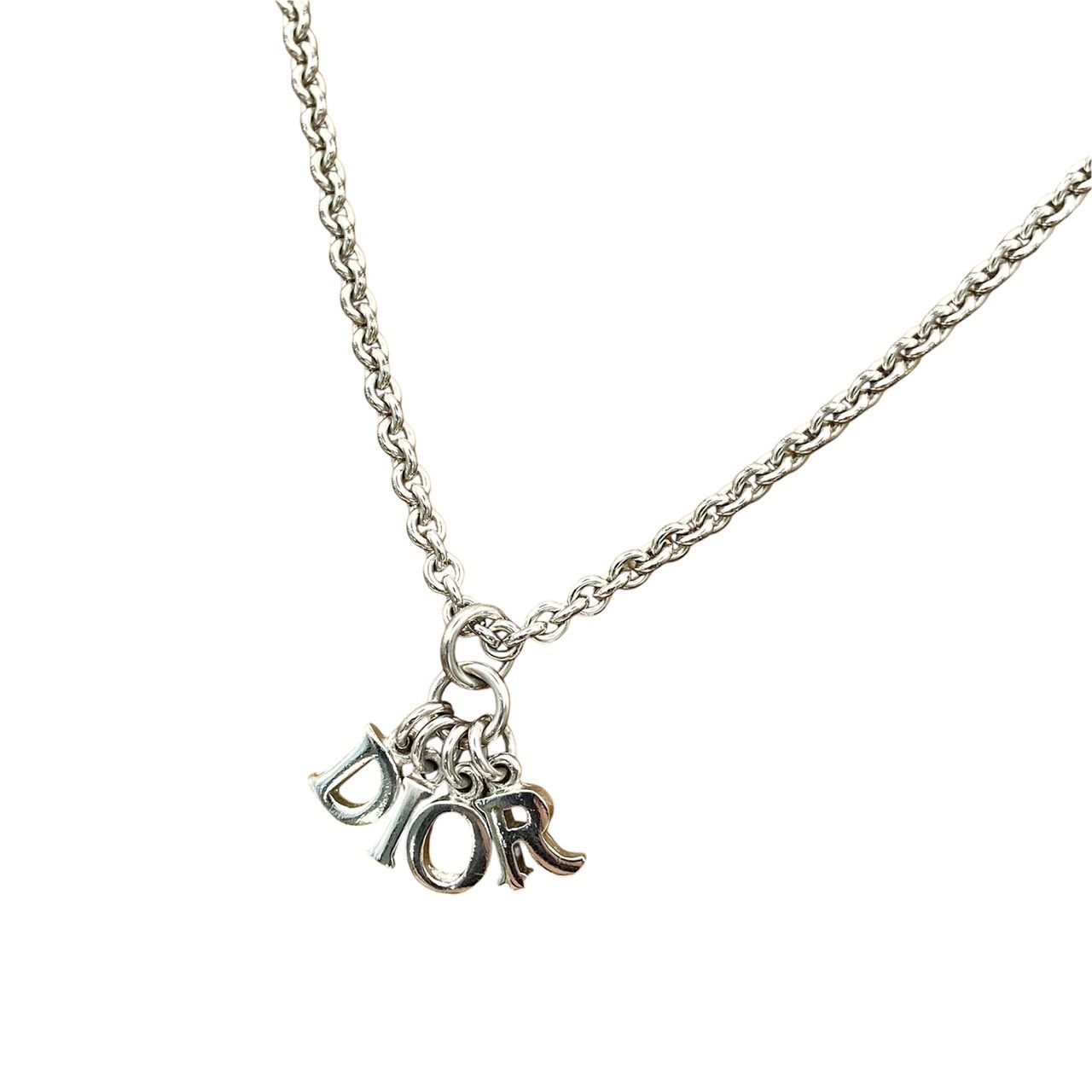 Dior チャーム ネックレス 美品】 Dior ディオール ロゴチャーム ネックレス 箱付き