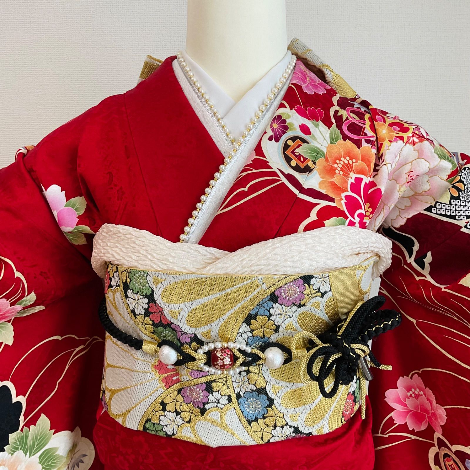 振袖 振袖フルセット 赤系 牡丹 鞠 古典柄 正絹 - メルカリ 