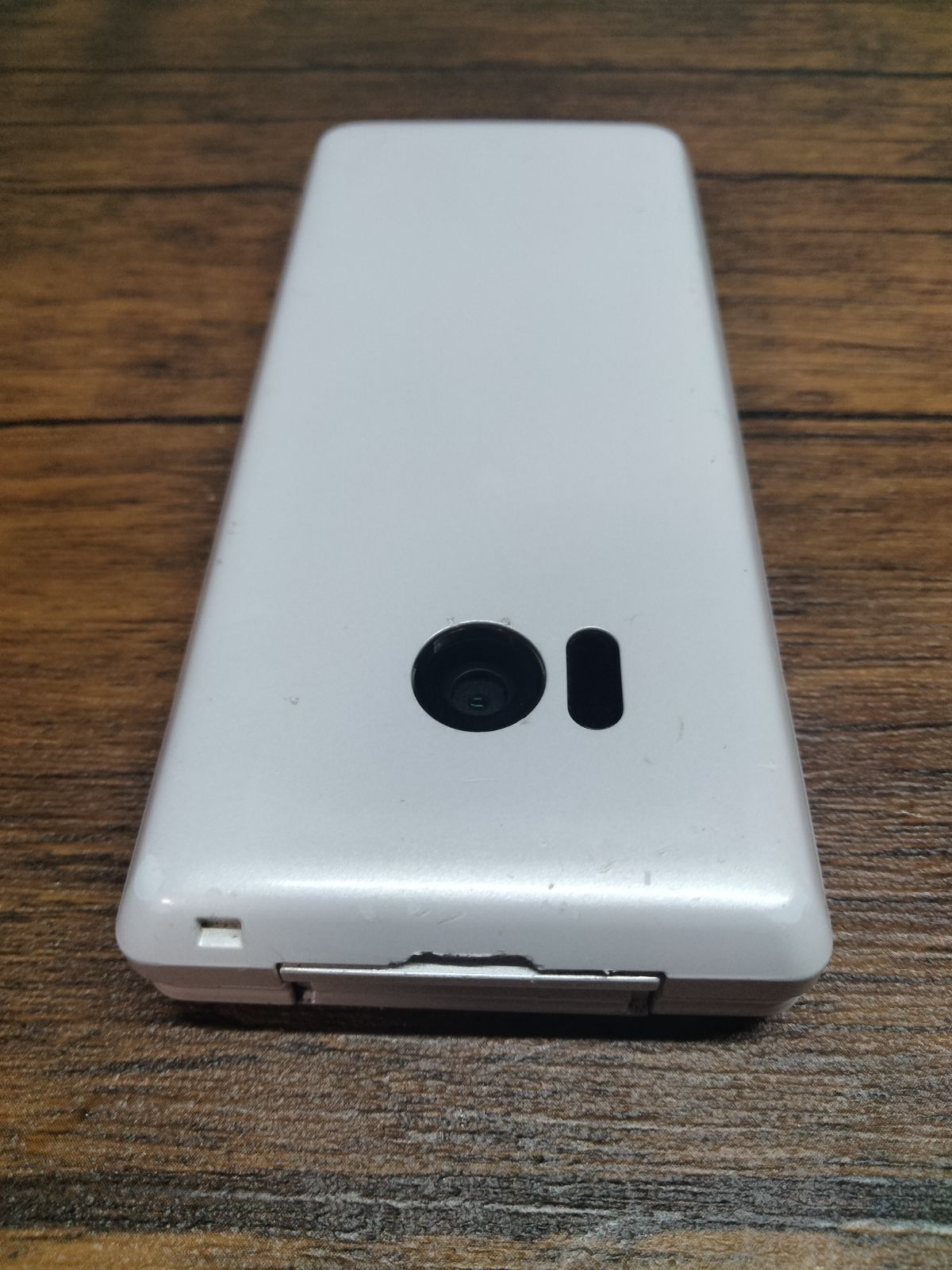 シャープ AQUOS ケータイ3 価格比較 - 価格.com AQUOS ケータイ3