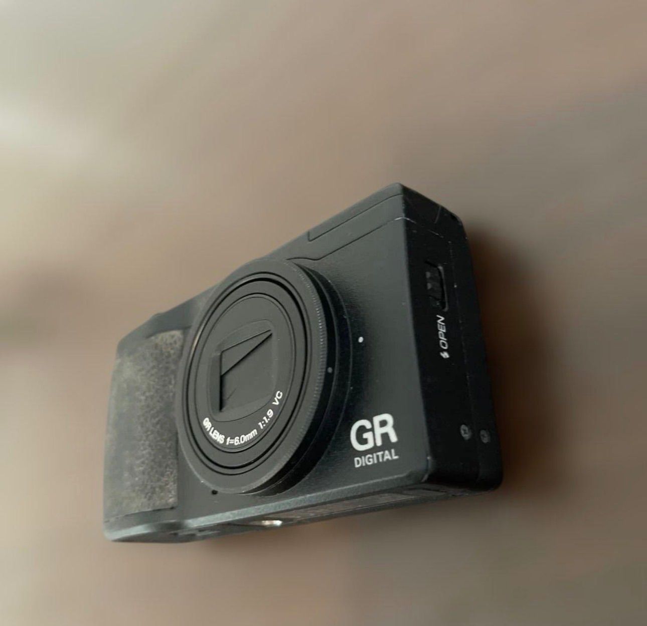 4687 RICOH GR DIGITAL IV ブラック デジカメ - メルカリ