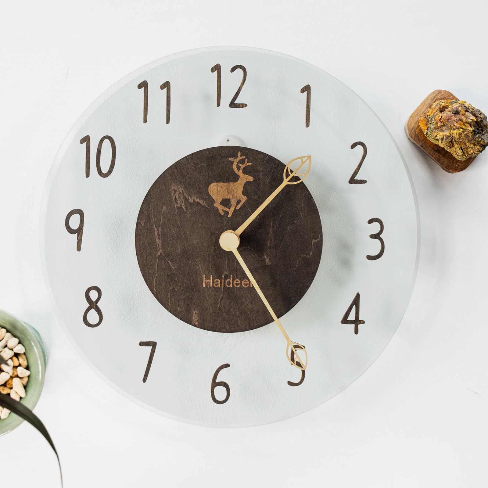 Deerman 掛け時計 電波時計 おしゃれ 北欧 電波時計 壁掛け 寝室 装飾 贈り物 リビング オフィス用 ウォールクロック 新築祝い 直径30センチ 木の色06-電波スタイル