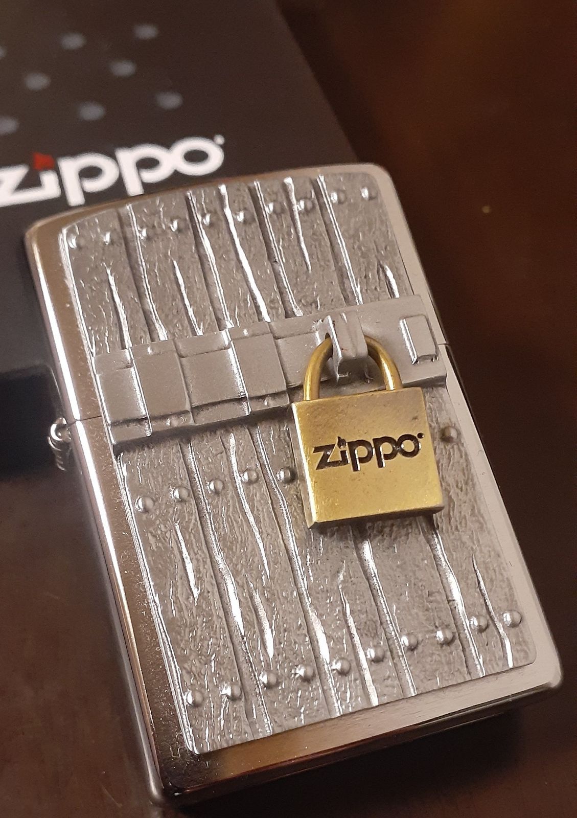 希少品 ZIPPO ジッポー 南京錠の扉レリーフ・ヘヴィプレート