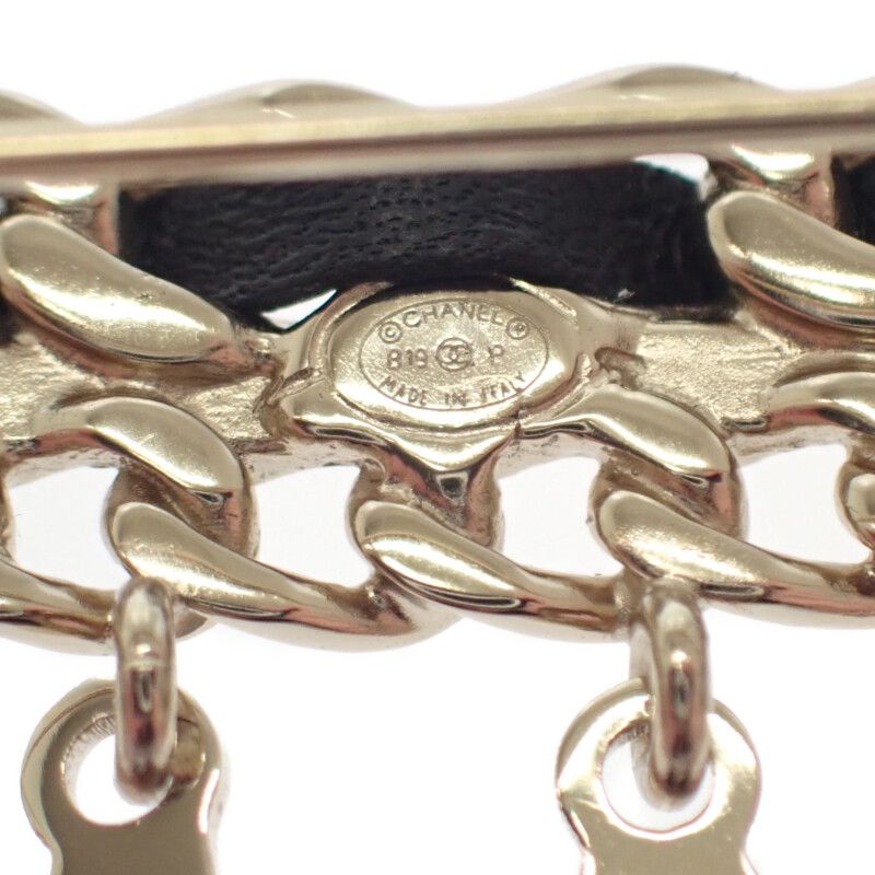 シャネル CHANEL CCロゴチェーン ブローチ メタル レザー
