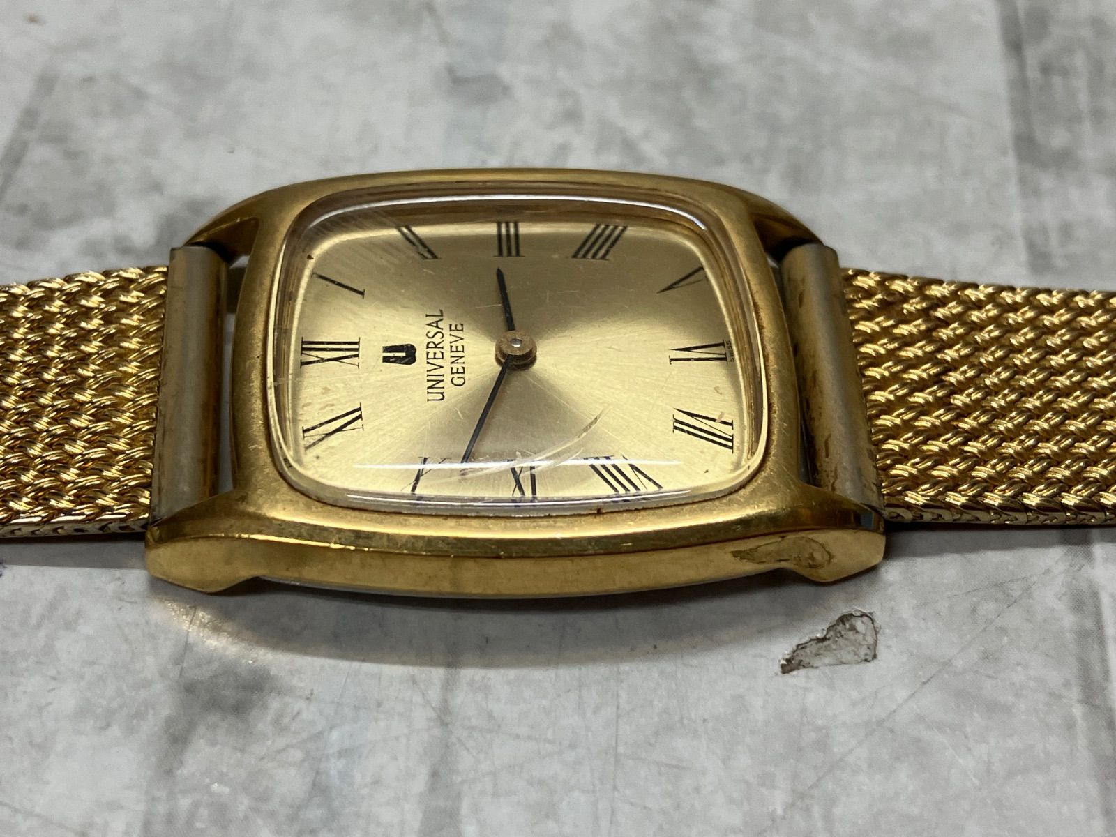 ユニバーサルジュネーブ UNIVERSAL Geneve ゴールド 手巻き 機械式