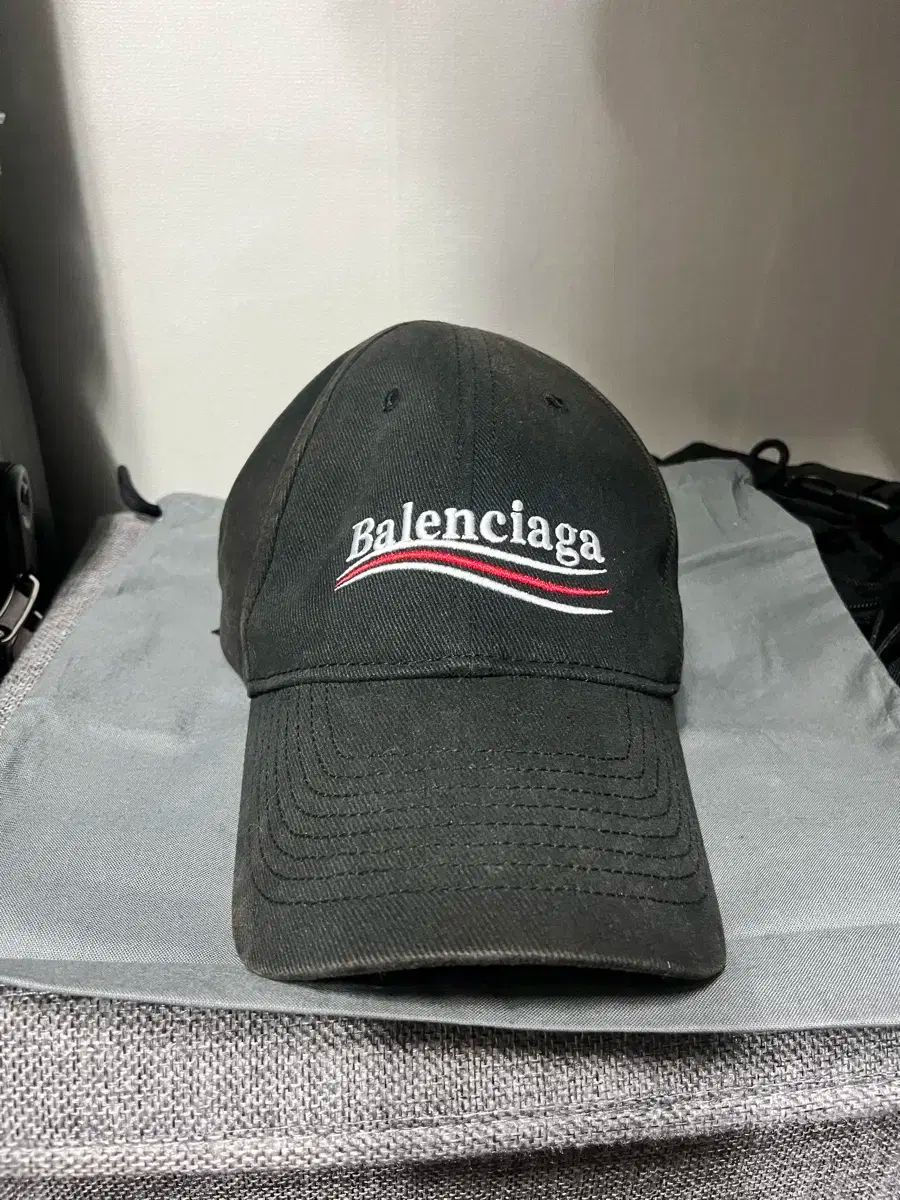 BALENCIAGA バレンシアガ ボールキャップ ライトフェーディング 状態 6 10