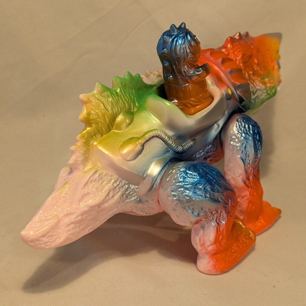 新作 エレガブ ドクロ太郎怪獣シリーズ 暗黒星雲怪獣ネビュラ1期 紺色成型