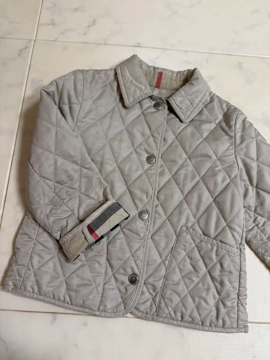 Burberry Children キルティングアウター　18m Burberry Kids キルティング ジャケット
