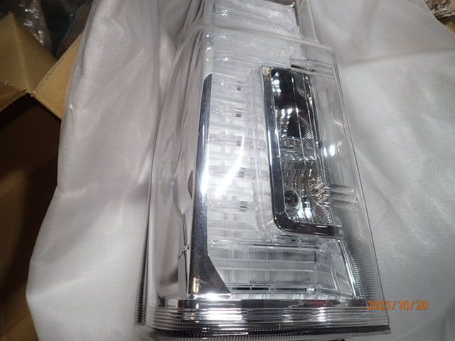 タント LA600S テールライト テールランプ 左 tokaidenso 20516 81560-b2582