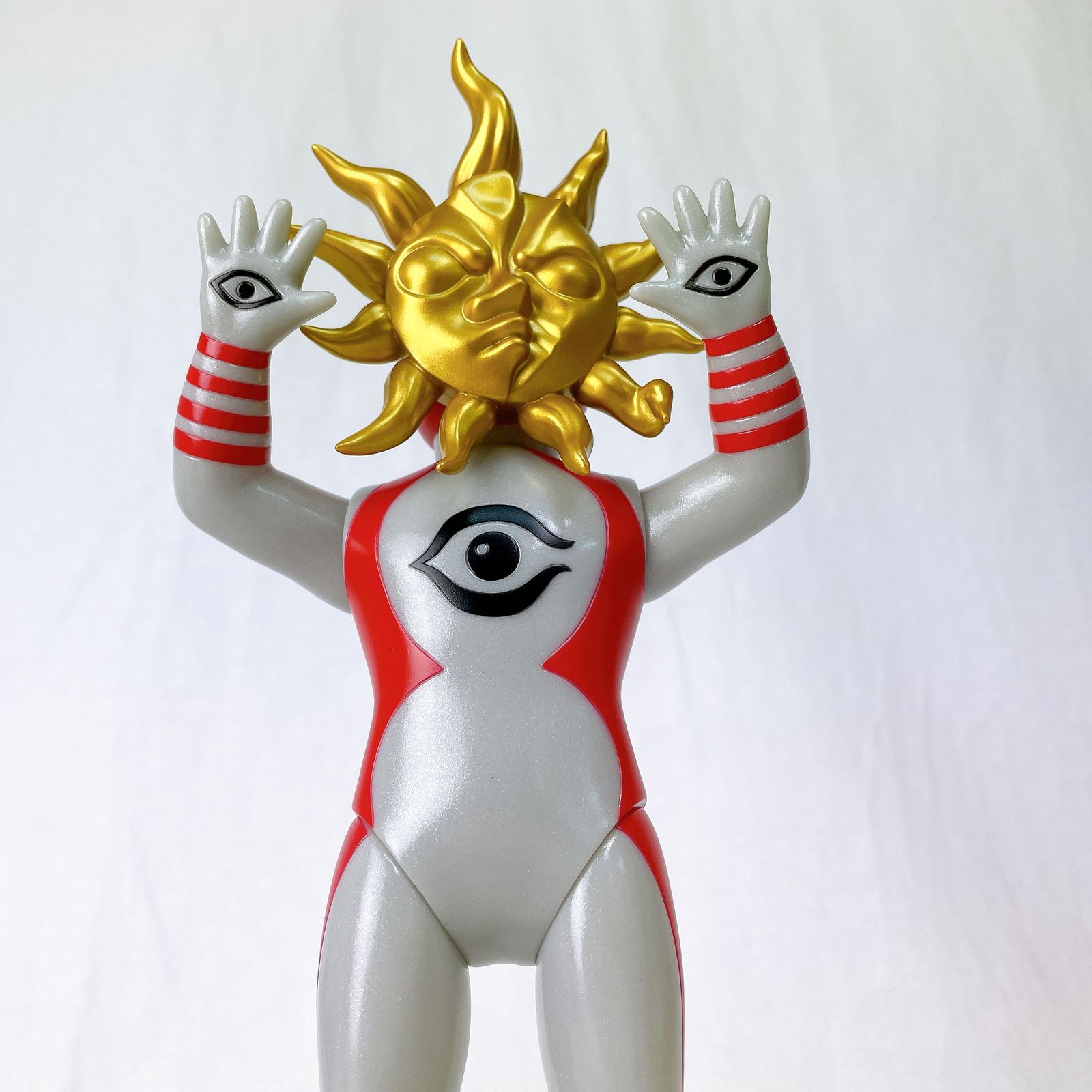奇譚クラブ 岡本太郎展限定 超復刻版 タローマン ソフビ