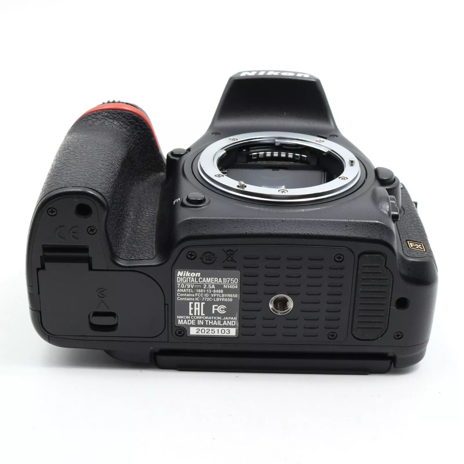 Nikon D750 ボディ（シャッター回数6,000回以下／美品） 奇跡のシャッター回数約2300枚 NIKON D750 ボディ フルサイズ FX
