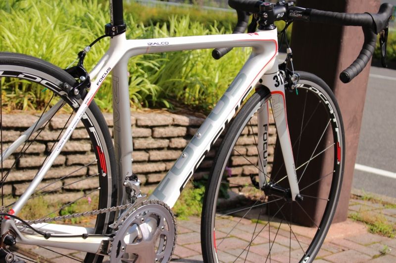 フォーカス IZALCO PRO イザルコプロ アルテグラ　ロードバイク フォーカス IZALCO PRO 3.0 NEW ULTEGRA 新型アルテグラを搭載した完成