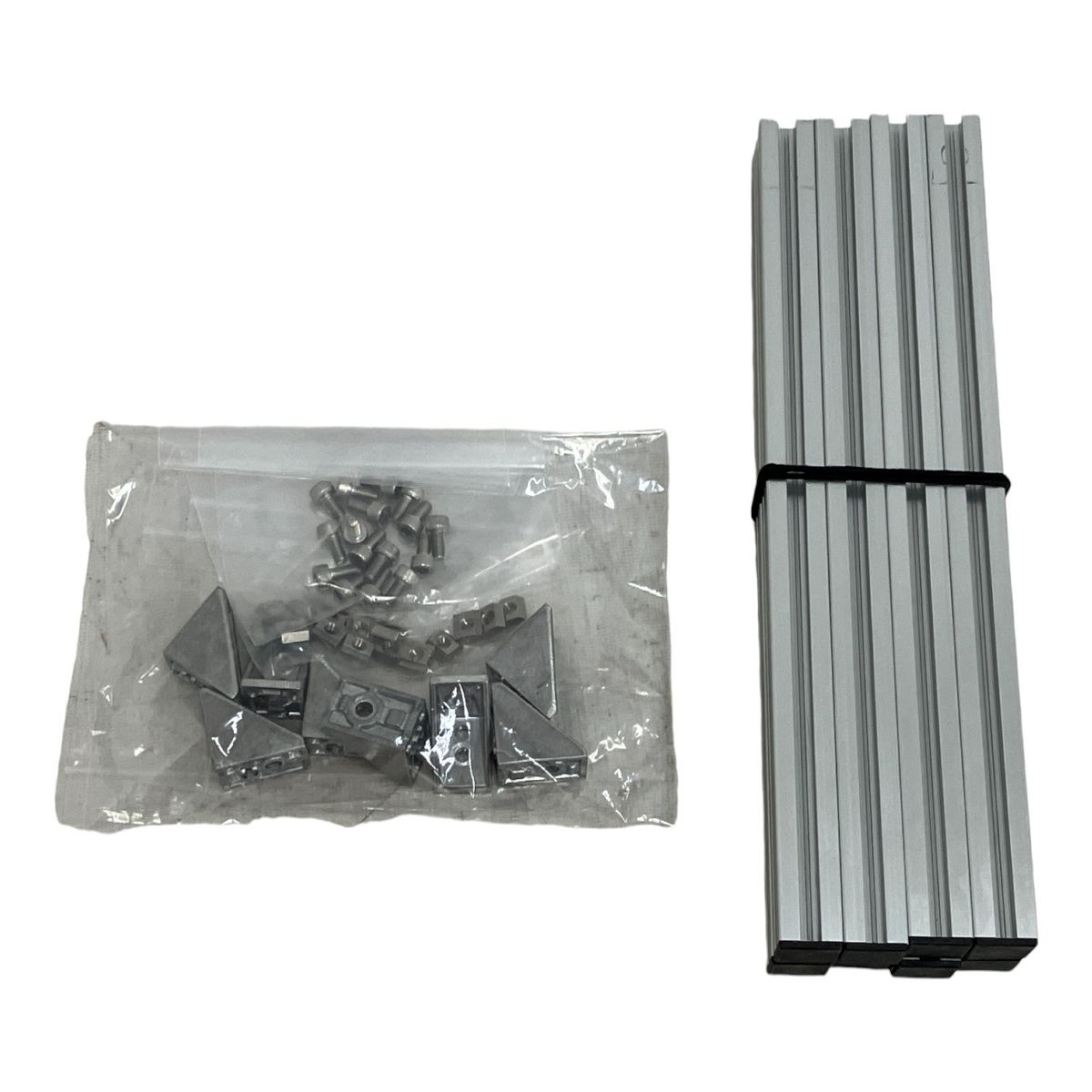 アルミニウムプロファイル