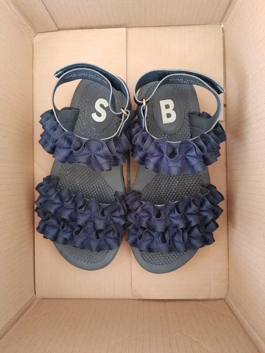 SUECOMMA BONNIE シューコンマボニー サンダル 230