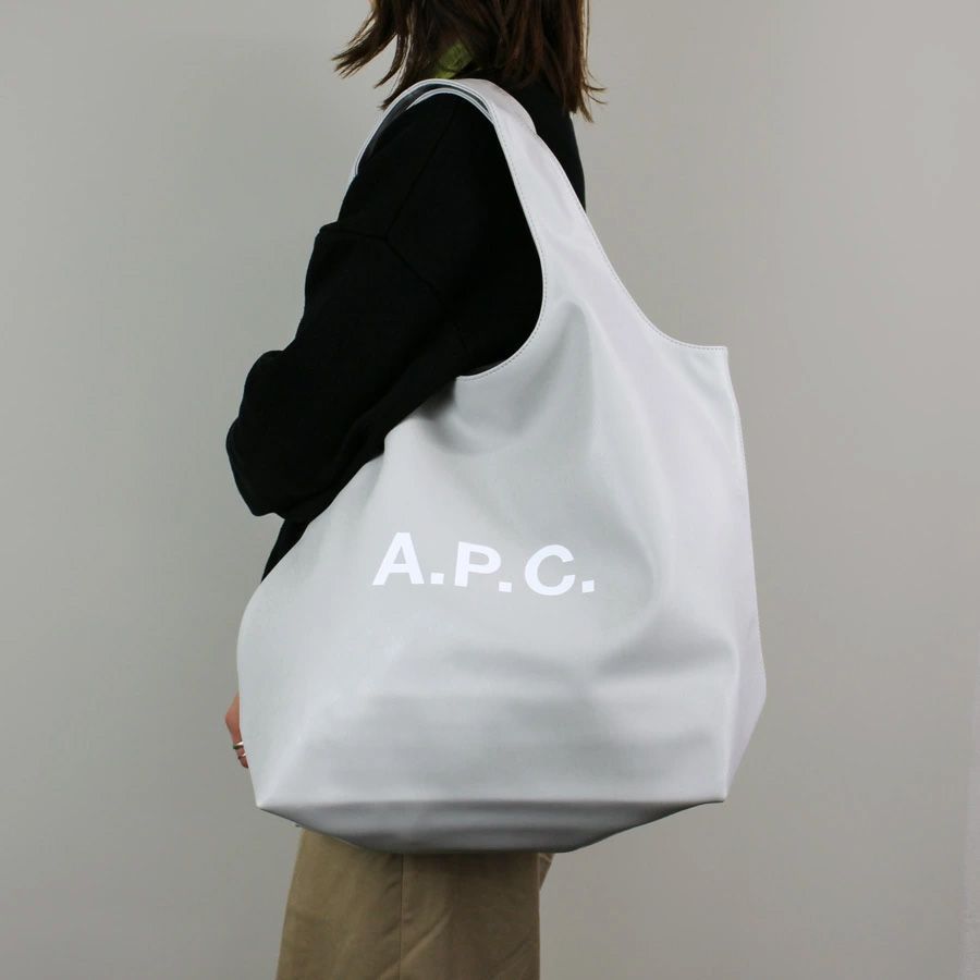 新品商品】アーペーセー A.P.C. (PUAAT M61565) トートバッグ