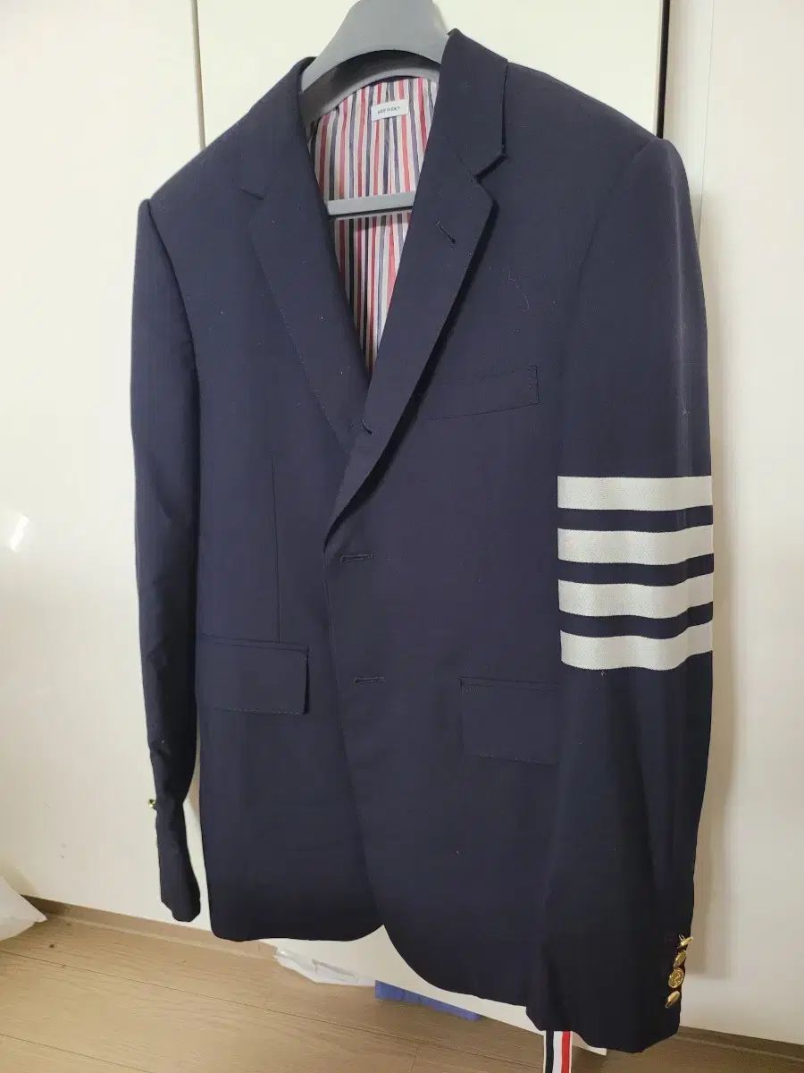Thom Browne トム ブラウン 斜線 袖ストライプ ブレザー ジャケット