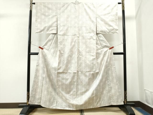 平和屋着物○本場大島紬 白大島 7マルキ 麻の葉文様 正絹 逸品