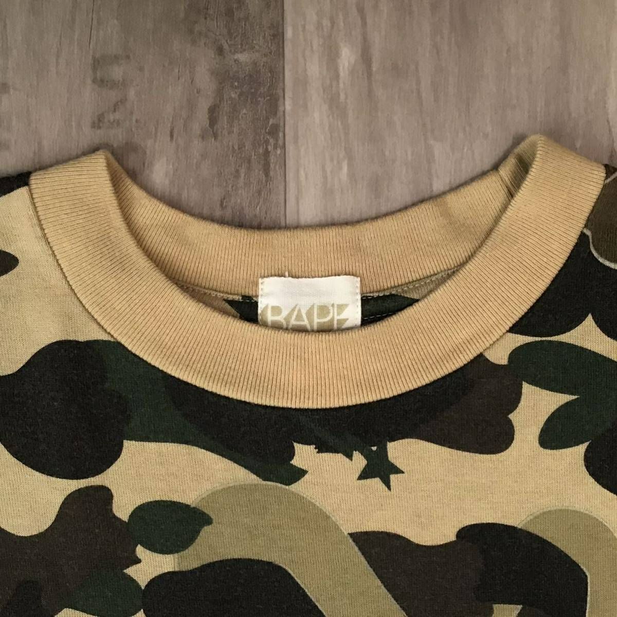 ☆激レア☆ BAPE × KAWS bendy 1st camo yellow Tシャツ Mサイズ a