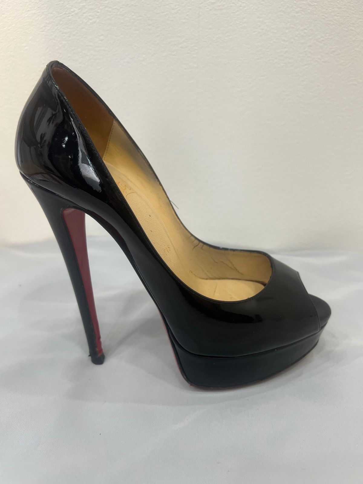 Christian Louboutin クリスチャンルブタン オープントゥ