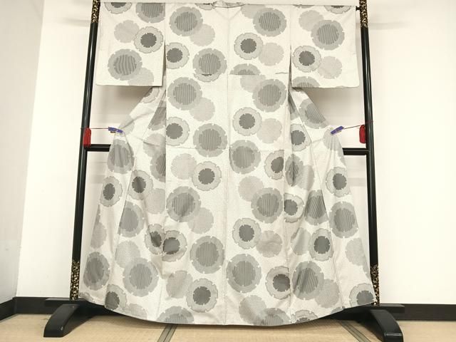 平和屋着物●本場染大島紬　雪輪　さが美扱い　正絹　逸品　AAAU0283np 平和屋着物○本場染大島紬 雪輪 さが美扱い 正絹 逸品 AAAU0283np