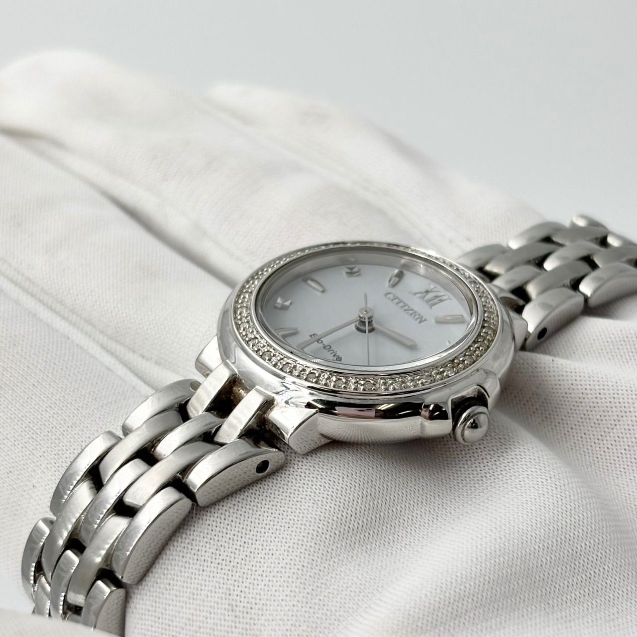 シチズン CITIZEN エコドライブ ダイヤ ベゼル レディース 腕時計 E031