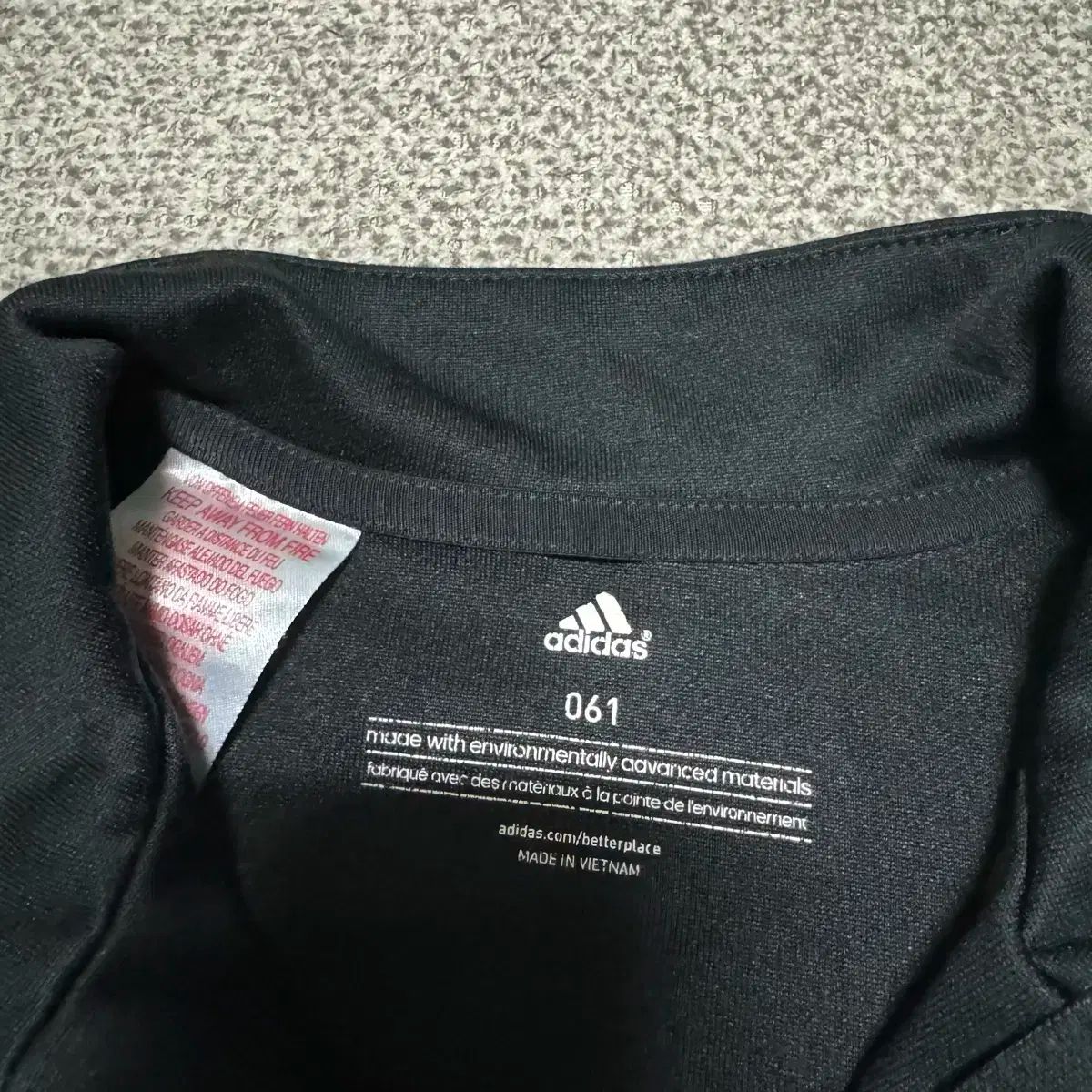 ジャージ adidas アディダス キッズ 0 | 上下 ジュニア 安い商品を通販サイトから アディダス」の人気商品一覧 - セットアップ 子供服 アディダスの通販 ESS ジャケットKMI25